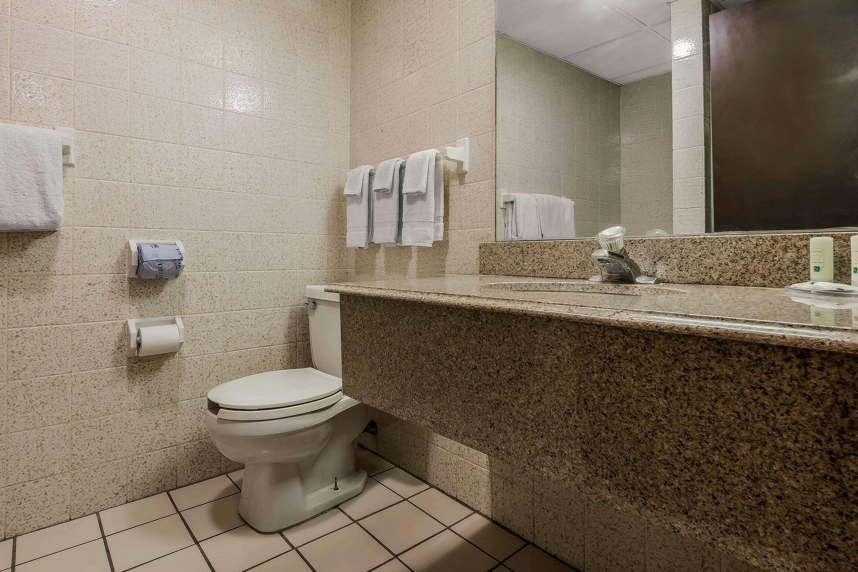 Quality Inn & Suites Binghamton Vestal Εξωτερικό φωτογραφία